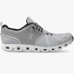 On Running Scarpe On Cloud 5 Waterproof - Grigio