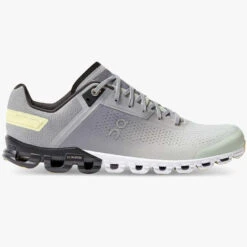 On Running Scarpe On Cloudflow - Grigio