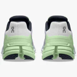 On Running Scarpe Donna On Cloudflyer - Viola Verde -On Running on clouflyer w lava 22 s4 hr